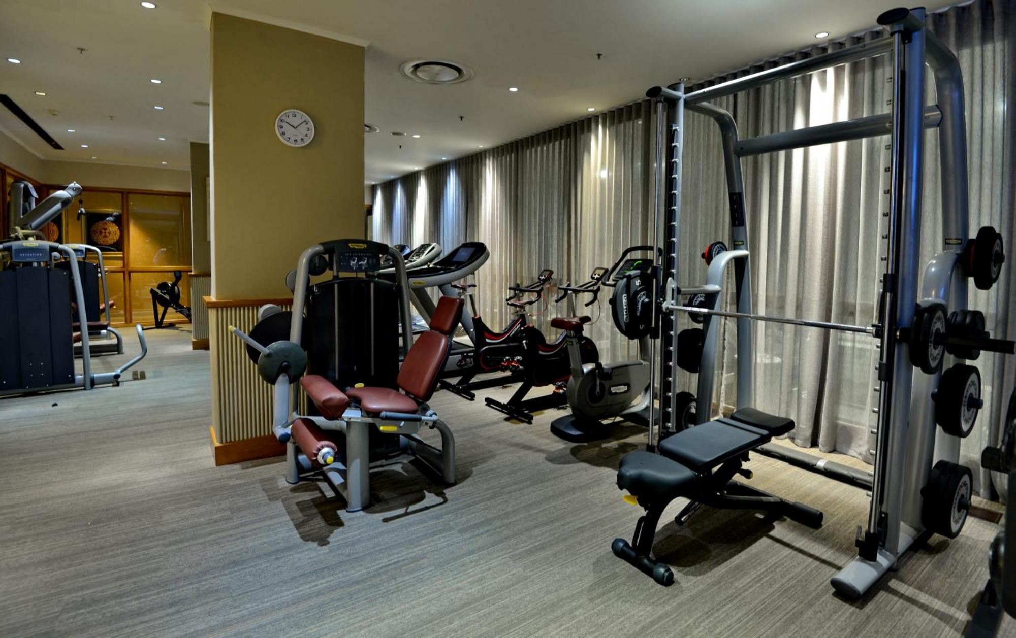 ホテル タージ ケープ タウン ケープタウン エクステリア 写真 The gym at the hotel