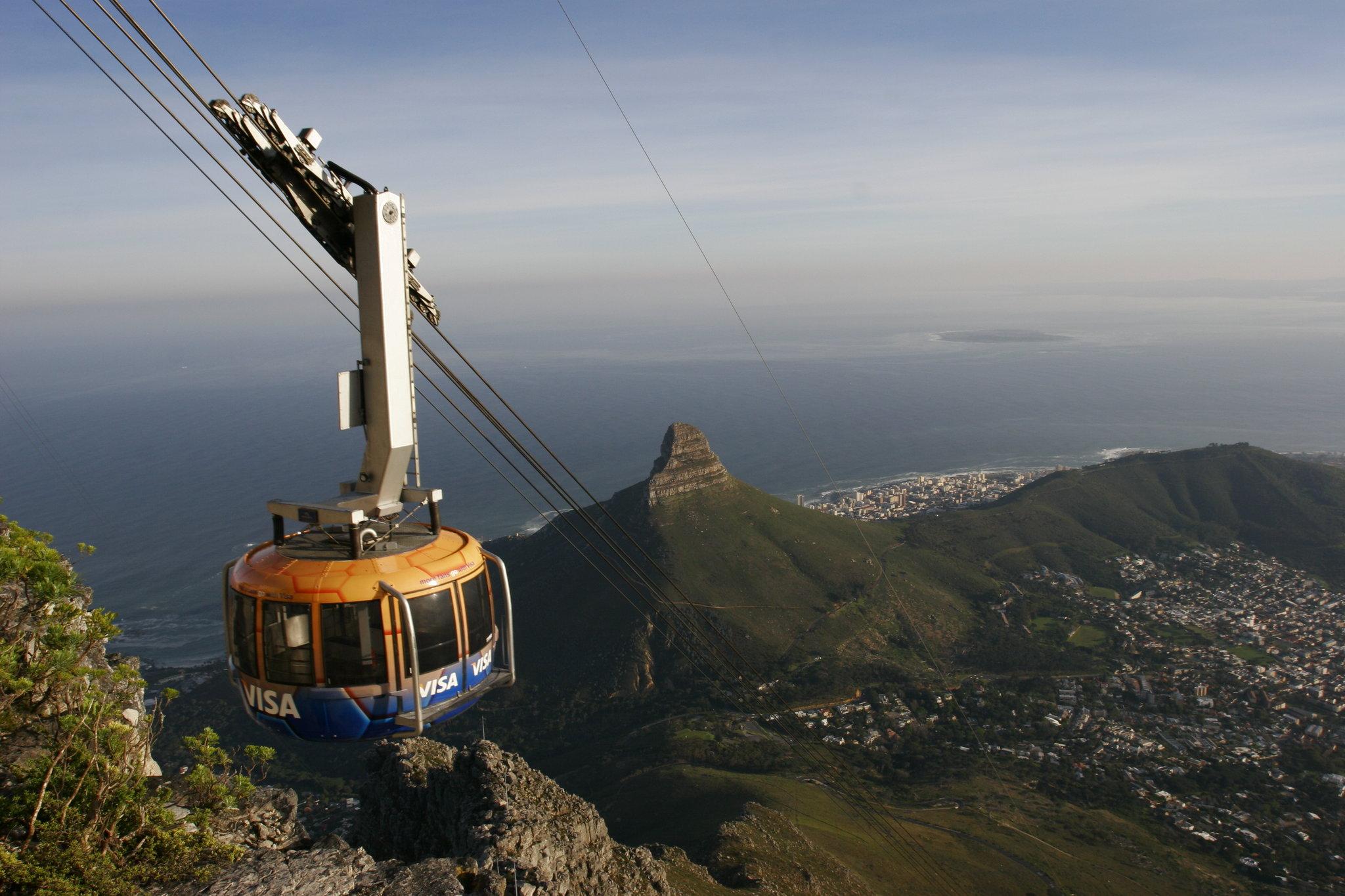 ホテル タージ ケープ タウン ケープタウン エクステリア 写真 The Sugarloaf Cable Car